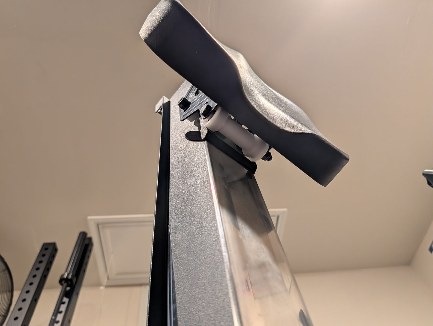 Seat Retainer Clip for Concept2 Rowers